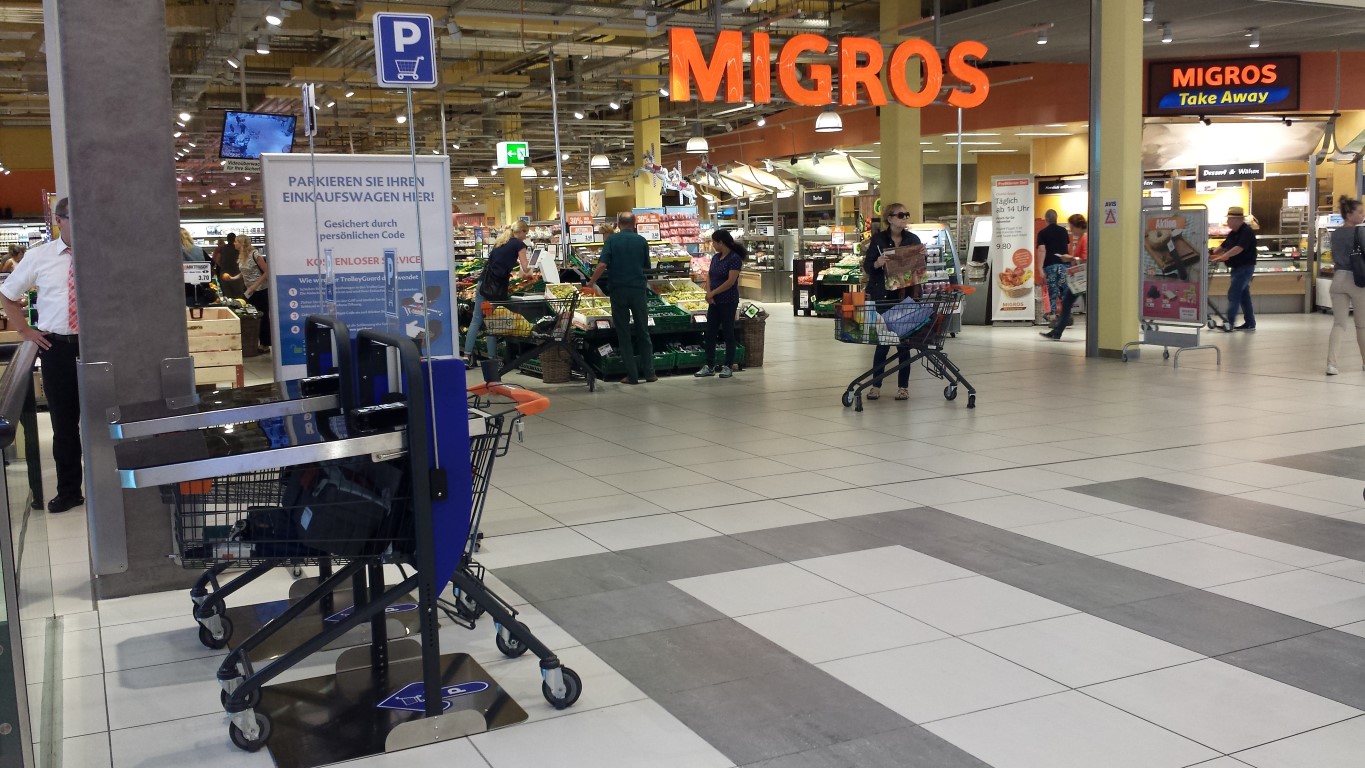 trolleyguard-migros-entrance-iper-Medium